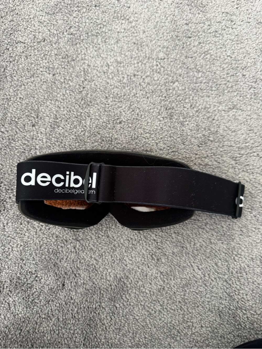 Goggles - Picture 2 of 3
